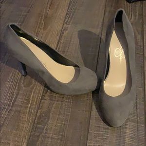 Grey Suede Round Toe Pumps - 4” Heel